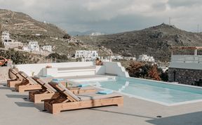 Photo of Naxian Niche