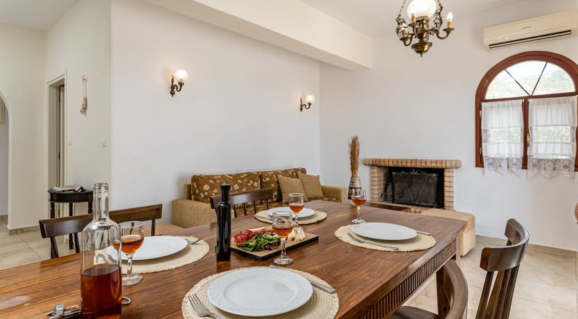 Photo of Naxian Niche