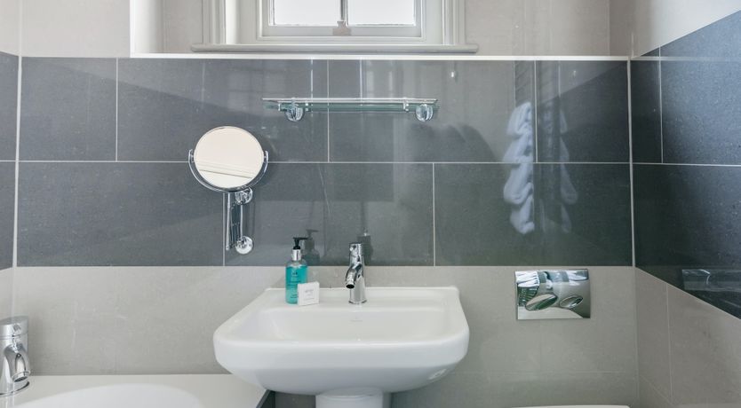 Photo of The Royal Ledge