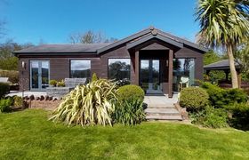 Photo of log-cabin-in-somerset-5