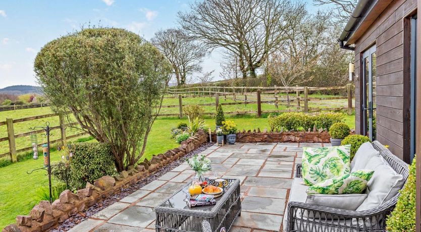 Photo of 1 Bed in Nether Stowey