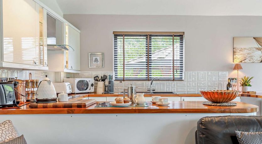 Photo of 1 Bed in Nether Stowey