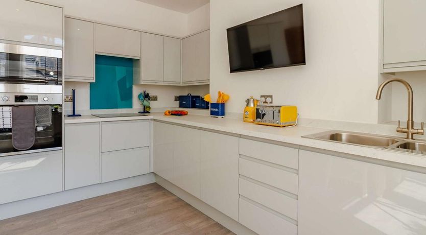 Photo of 2 Bed in Brixham