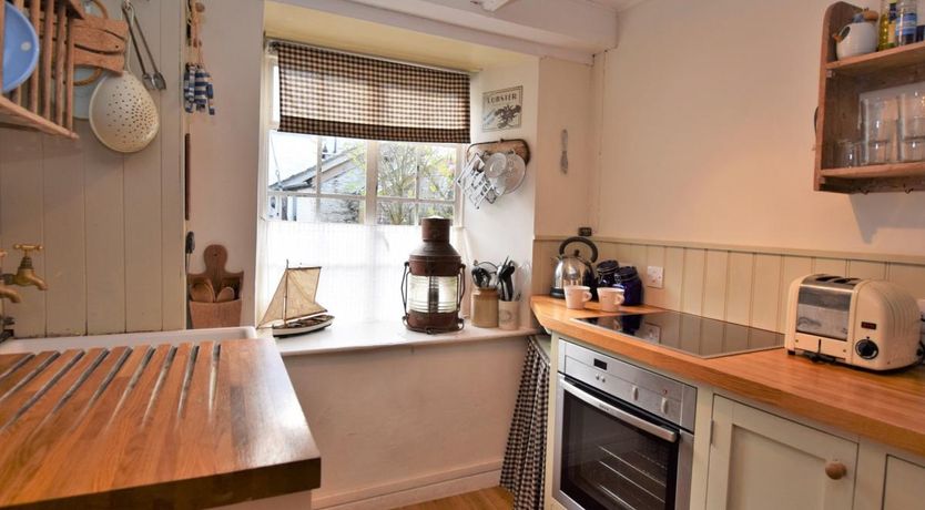 Photo of 2 Bed in Polruan