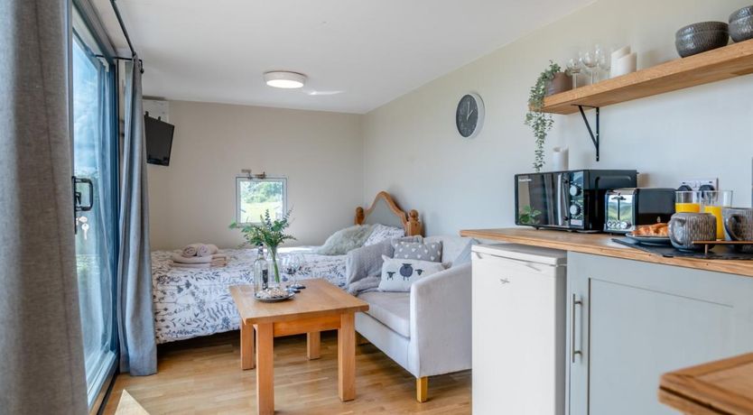 Photo of 1 Bed in Garthbrengy