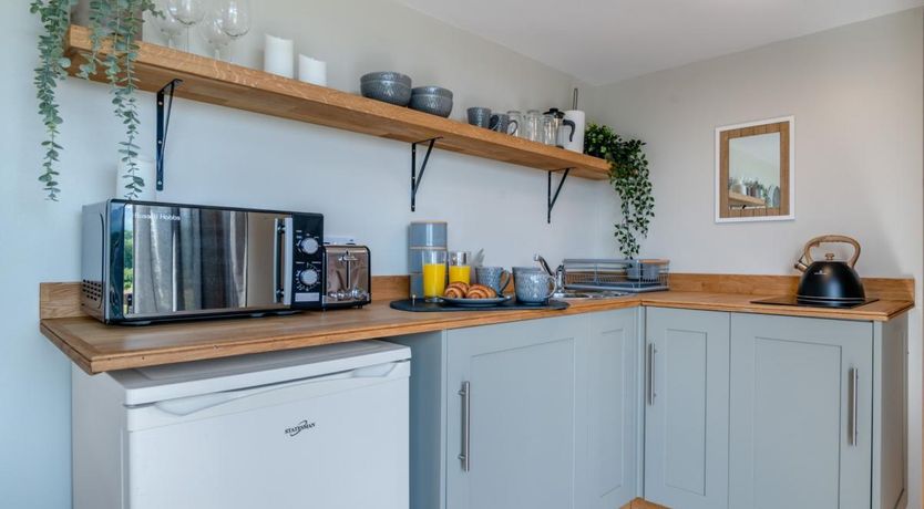 Photo of 1 Bed in Garthbrengy