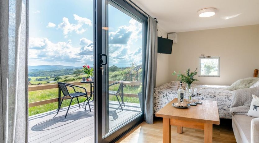 Photo of 1 Bed in Garthbrengy