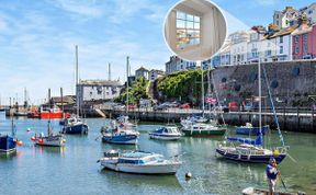 Photo of in Brixham (93597)