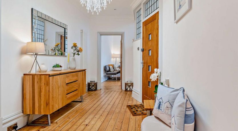 Photo of 3 Bed in Lytham St Annes