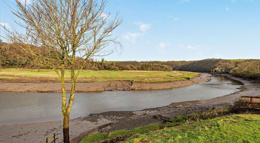 Photo of 7 Bed in Bideford