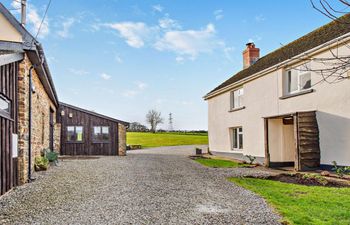 in Weare Giffard  (93523) Holiday Cottage