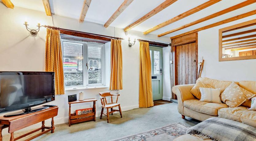 Photo of 5 Bed in Brassington