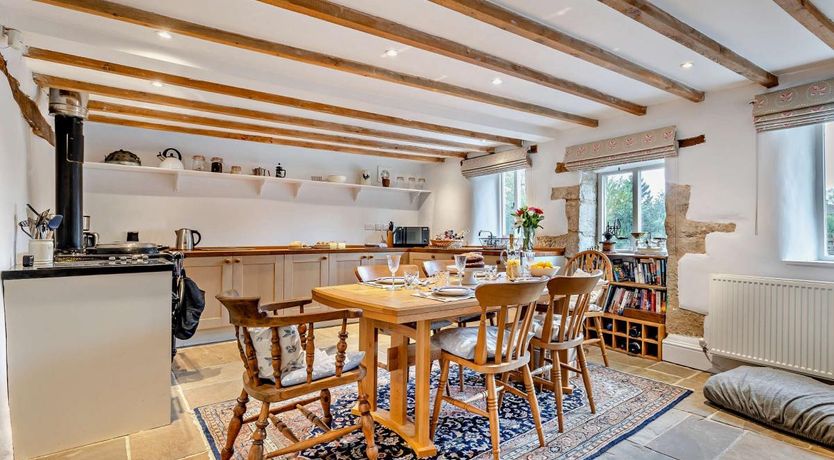 Photo of 5 Bed in Brassington