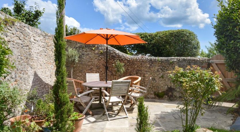 Photo of 3 Bed in Charmouth