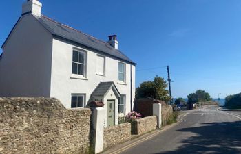 3 Bed in Charmouth Holiday Cottage
