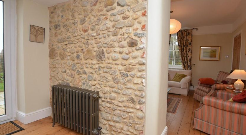 Photo of 3 Bed in Charmouth