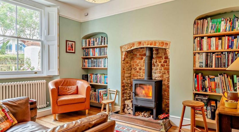 Photo of 3 Bed in Charmouth