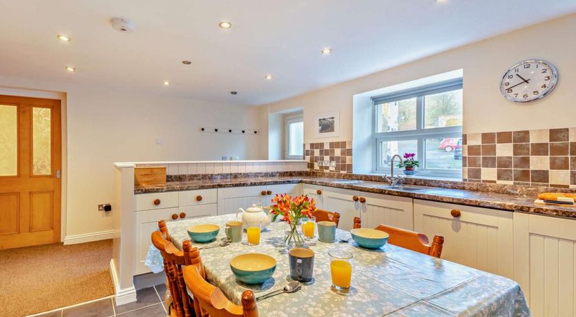 Photo of 4 Bed in Wearhead