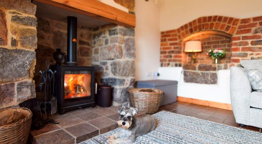 Photo of 2 Bed in Segurinside