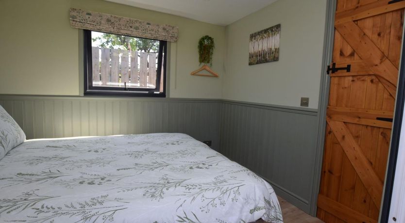 Photo of 1 Bed in Deeside