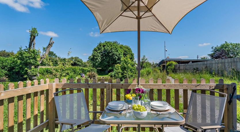 Photo of 1 Bed in Deeside