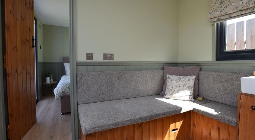 Photo of 1 Bed in Deeside