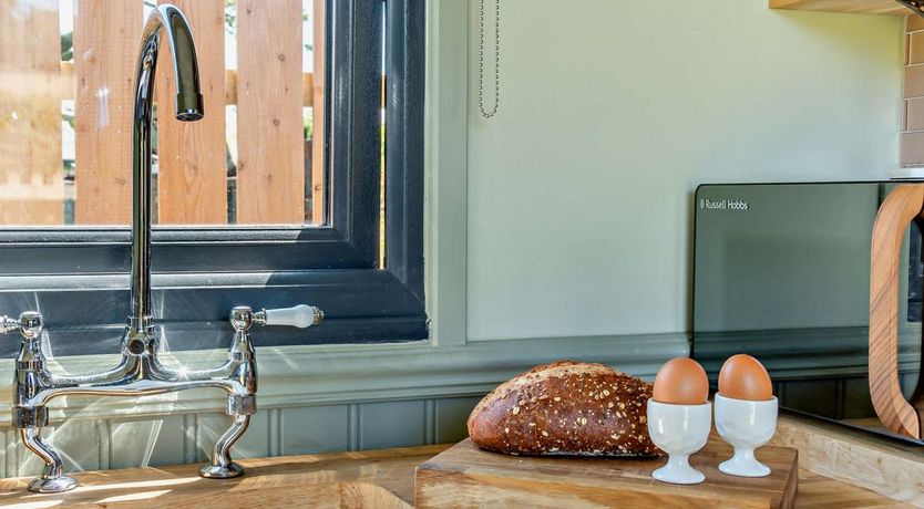 Photo of 1 Bed in Deeside