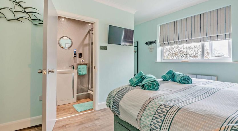 Photo of 2 Bed in Swanage