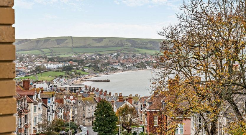 Photo of 2 Bed in Swanage