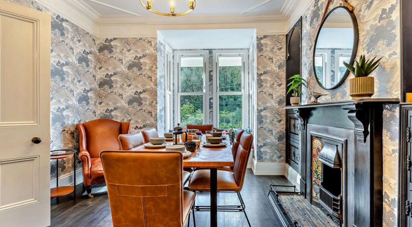 Photo of 4 Bed in Ilfracombe