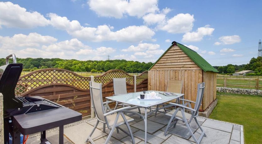 Photo of 2 Bed in North Boarhunt