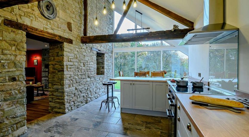 Photo of 3 Bed in Llandefalle