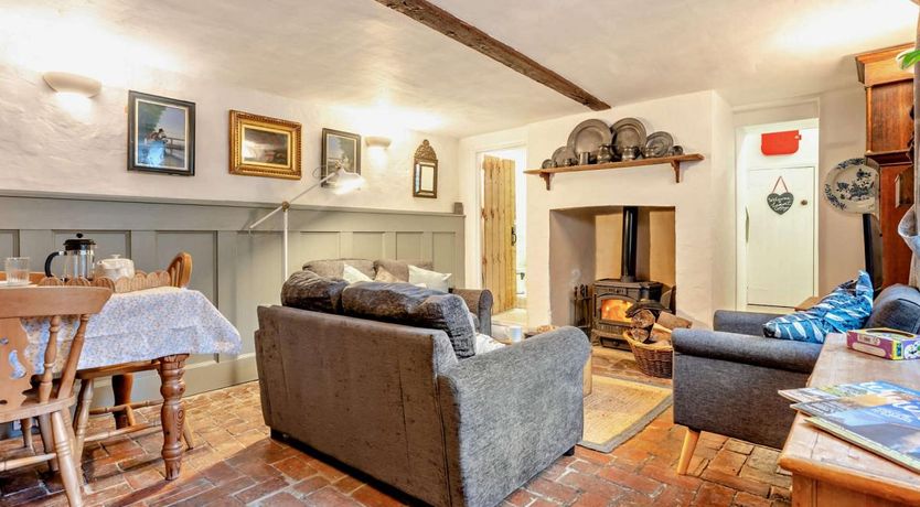 Photo of 3 Bed in Niton