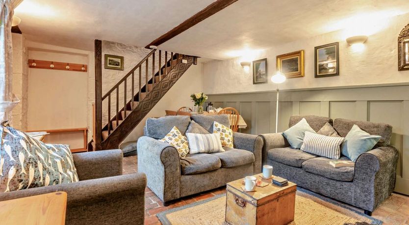 Photo of 3 Bed in Niton