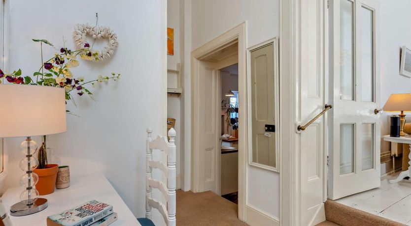 Photo of 3 Bed in Ventnor