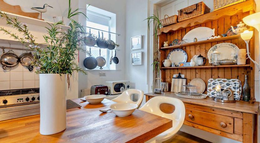 Photo of 3 Bed in Ventnor