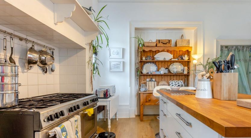 Photo of 3 Bed in Ventnor