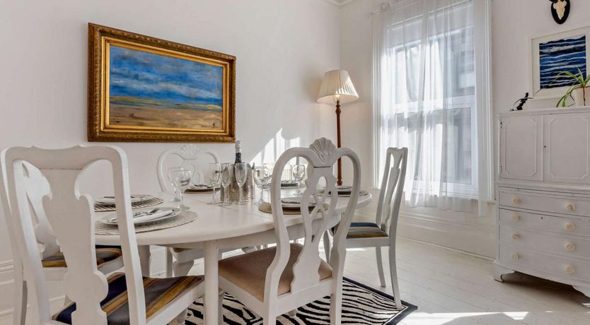 Photo of 3 Bed in Ventnor