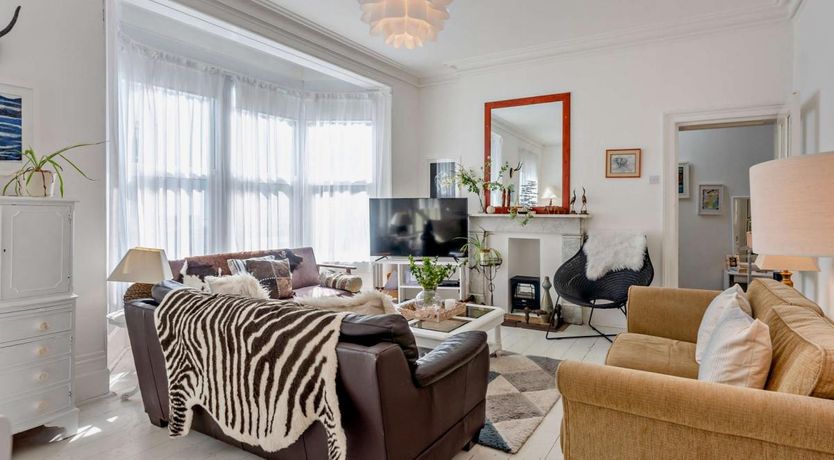 Photo of 3 Bed in Ventnor