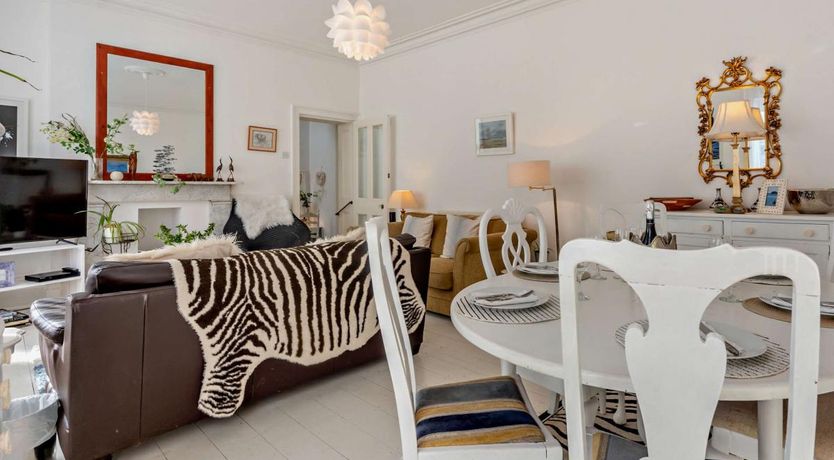 Photo of 3 Bed in Ventnor