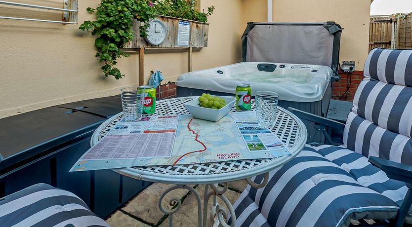 Photo of 1 Bed in Hayling Island