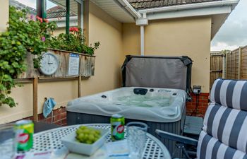 in Hayling Island (93610) Holiday Cottage