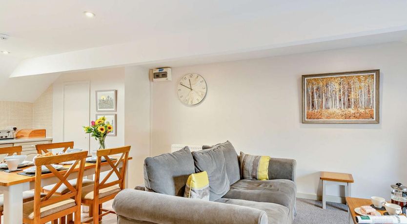 Photo of 2 Bed in Newport