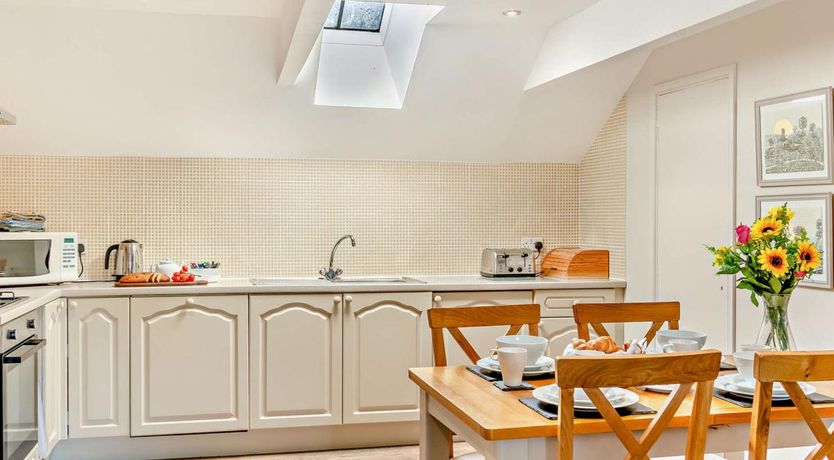 Photo of 2 Bed in Newport