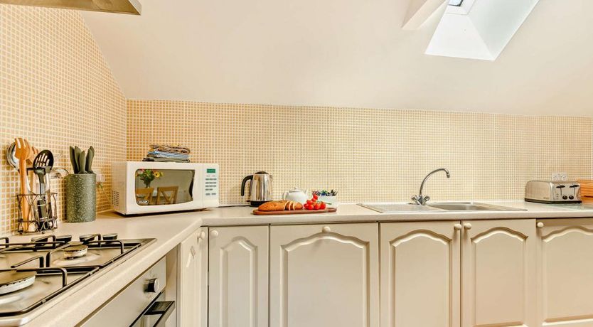 Photo of 2 Bed in Newport