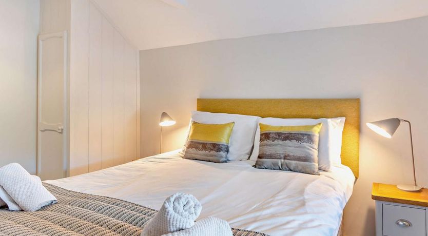 Photo of 2 Bed in Newport