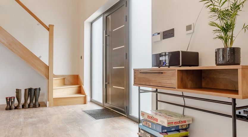 Photo of 4 Bed in Totternhoe