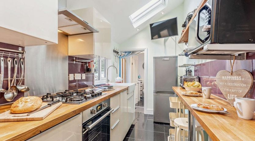 Photo of 3 Bed in Cowes