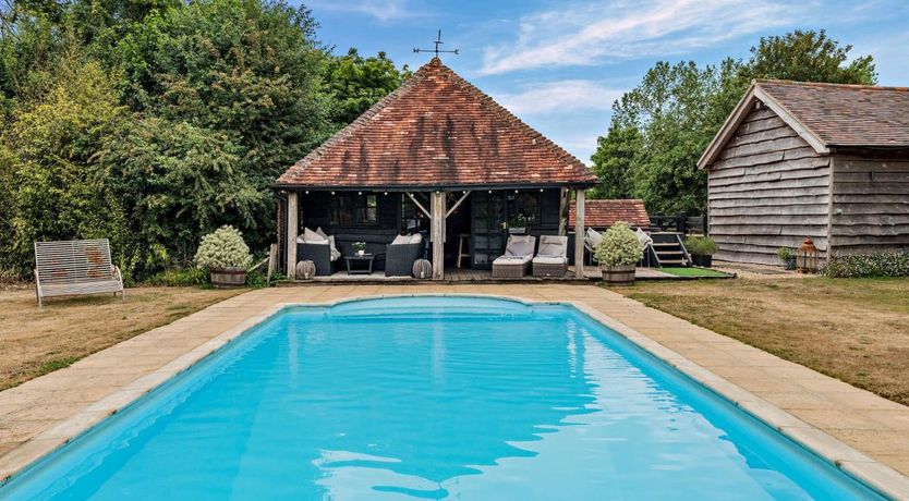 Photo of 1 Bed in Godshill