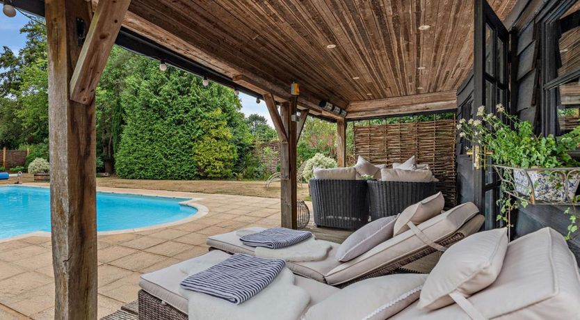 Photo of 1 Bed in Godshill